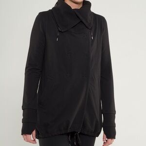 Lululemon Vintage Gratitude Wrap, size 12, black